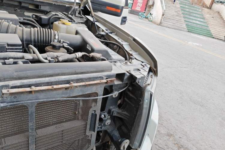 Used Ford F-150 Raptor  Engine Bay Left