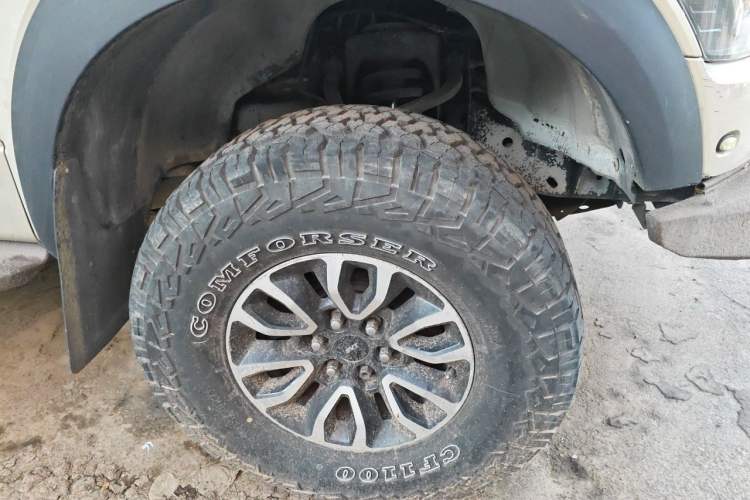 Used Ford F-150 Raptor  Right Front Wheel Hub