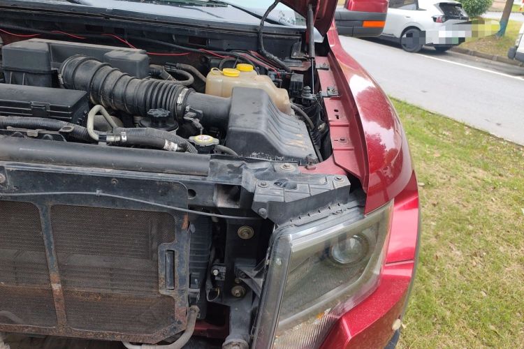 Used Ford F-150 Raptor 2014 6.2L U.S. Version Engine Bay Left
