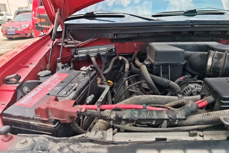 Used Ford F-150 Raptor 2014 6.2L U.S. Version Engine Bay Right