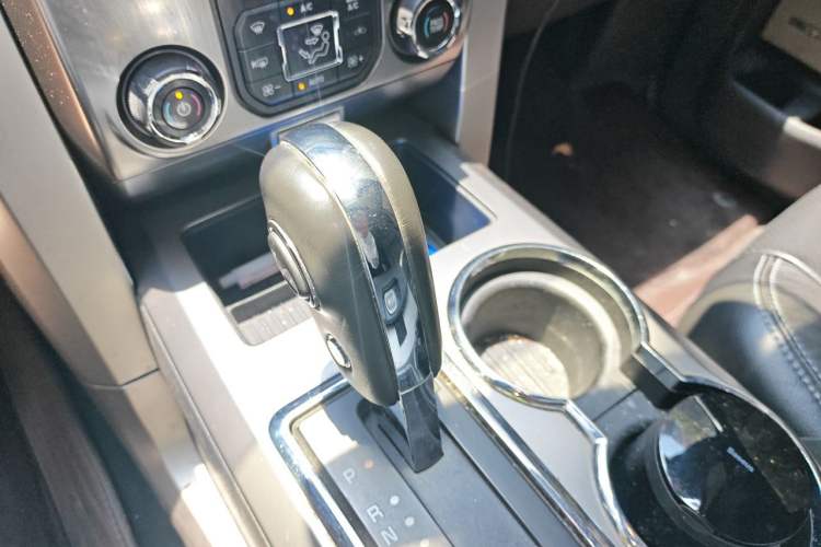 Used Ford F-150 Raptor 2014 6.2L U.S. Version Gear Lever