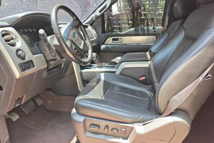 Used Ford F-150 Raptor 2014 6.2L U.S. Version Left Front Seat