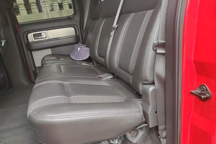 Used Ford F-150 Raptor 2014 6.2L U.S. Version Left Rear Seat