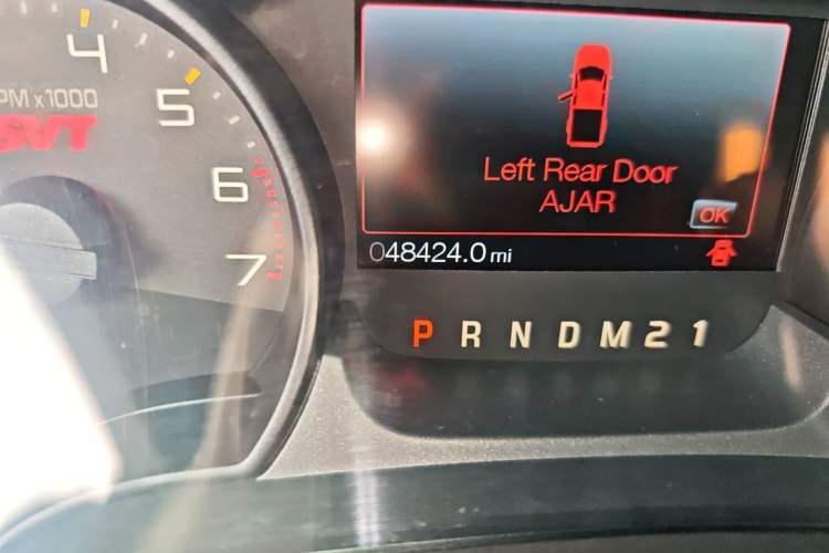 Used Ford F-150 Raptor 2014 6.2L U.S. Version Odometer Close Up