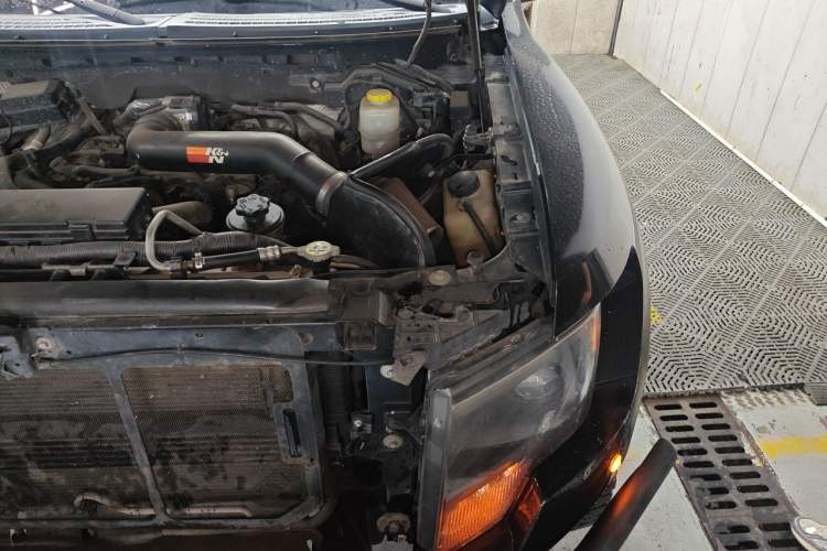 Used Ford F-150 Raptor  Engine Bay Left