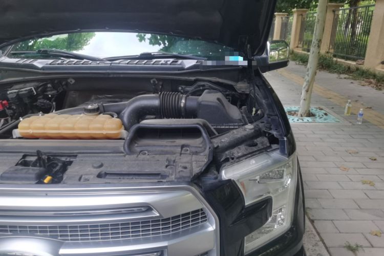 Used Ford F-150 Raptor  Engine Bay Left