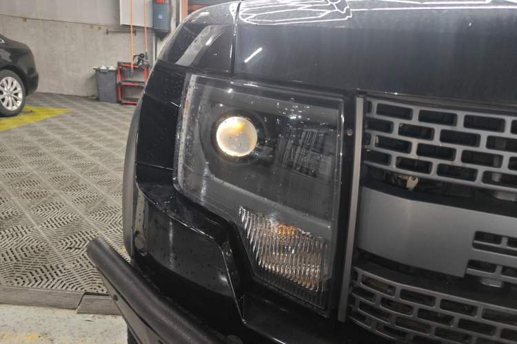 Used Ford F-150 Raptor  Right Front Headlight