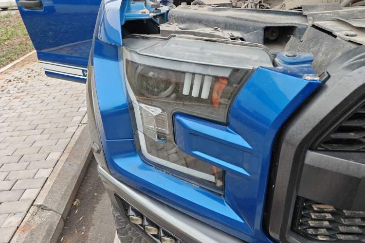 Used Ford F-150 Raptor  Right Front Headlight