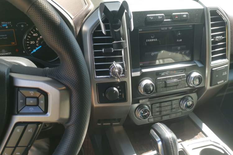 Used Ford F-150 Raptor  Audio And AC Panel
