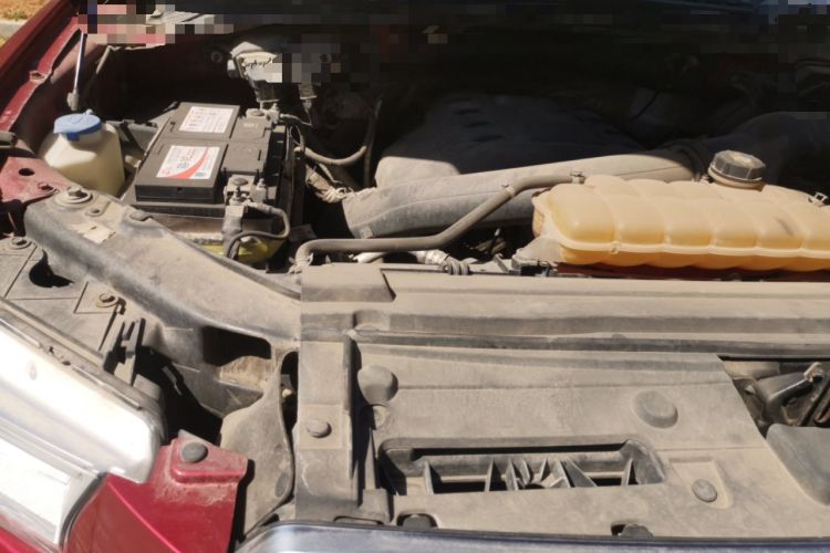 Used Ford F-150 Raptor  Engine Bay Right