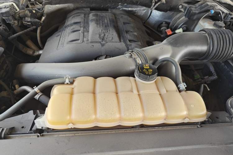Used Ford F-150 Raptor  Engine Bay
