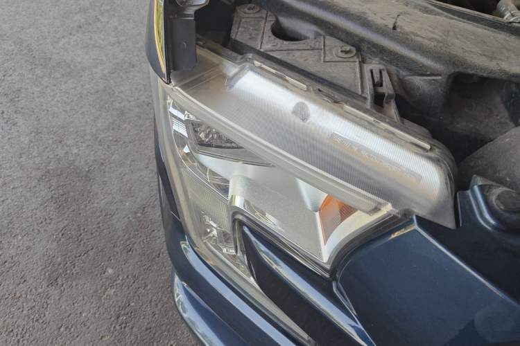Used Ford F-150 Raptor  Right Front Headlight