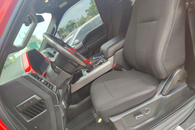 Used Ford F-150 Raptor  Left Front Seat