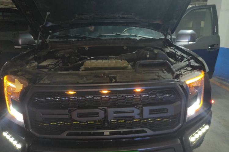 Used Ford F-150 Raptor 2017 3.5T Raptor Performance Enhanced Edition Engine Bay