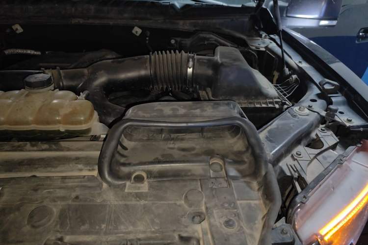Used Ford F-150 Raptor 2017 3.5T Raptor Performance Enhanced Edition Engine Bay Left