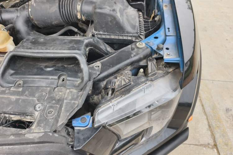 Used Ford F-150 Raptor 2017 3.5T Raptor Performance Enhanced Edition Engine Bay Left