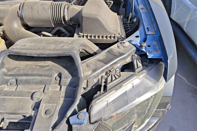 Used Ford F-150 Raptor 2017 3.5T Raptor Performance Edition Engine Bay Left