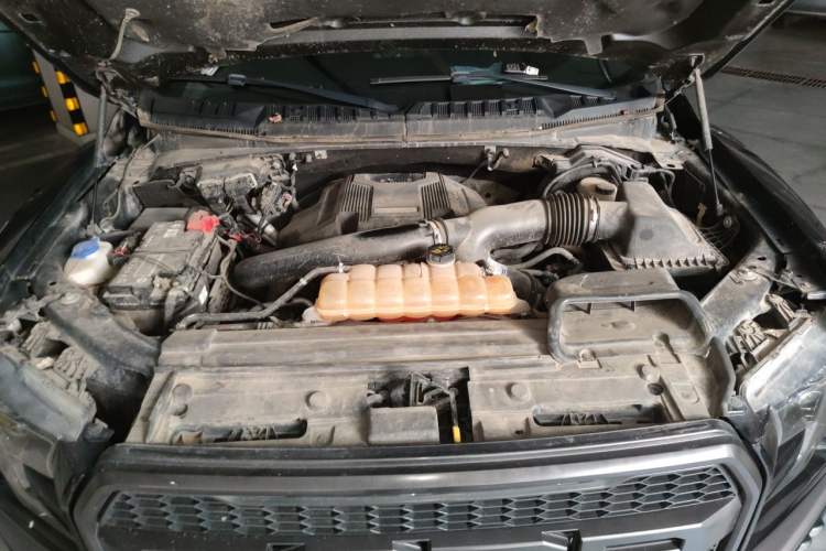 Used Ford F-150 Raptor 2017 3.5T Raptor Performance Enhanced Edition Engine Bay