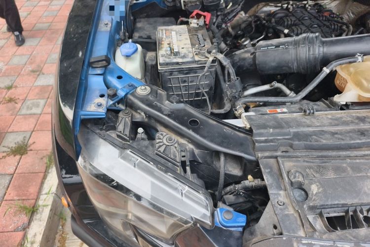 Used Ford F-150 Raptor 2017 3.5T Raptor Performance Enhanced Edition Engine Bay Right