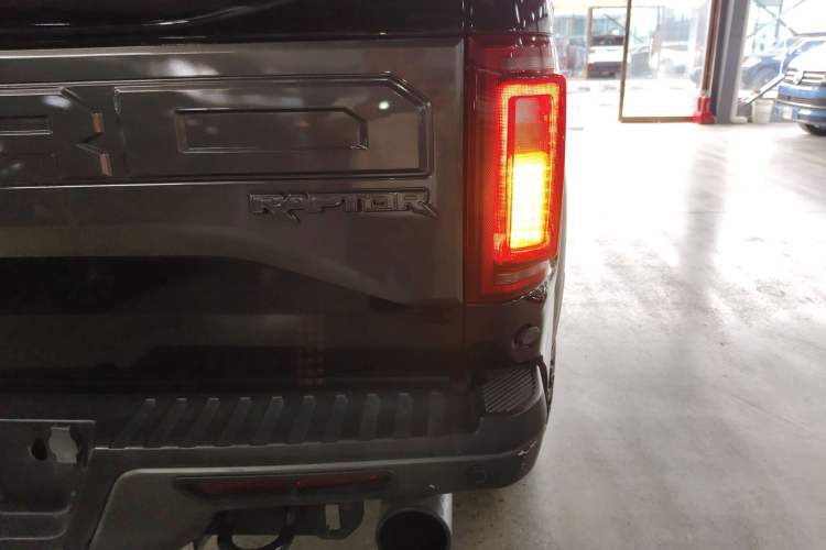 Used Ford F-150 Raptor 2017 3.5T Raptor Performance Enhanced Edition Exterior 6