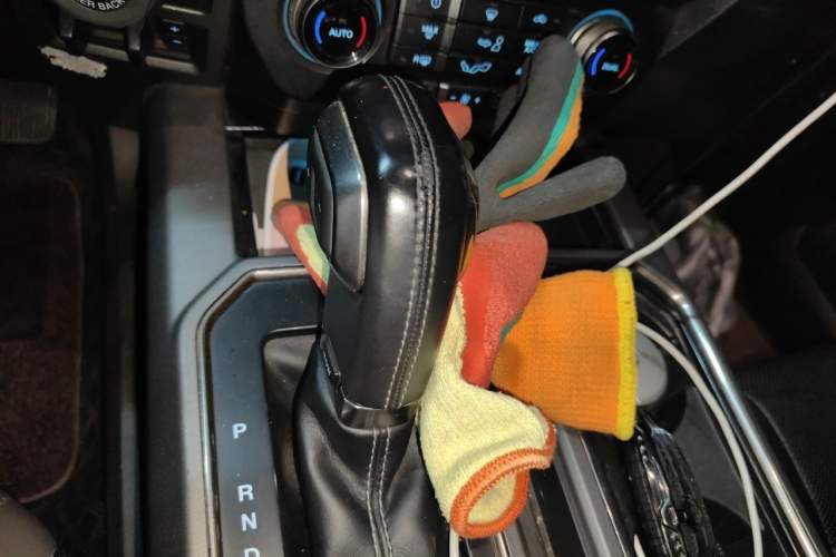 Used Ford F-150 Raptor 2017 3.5T Raptor Performance Enhanced Edition Gear Lever