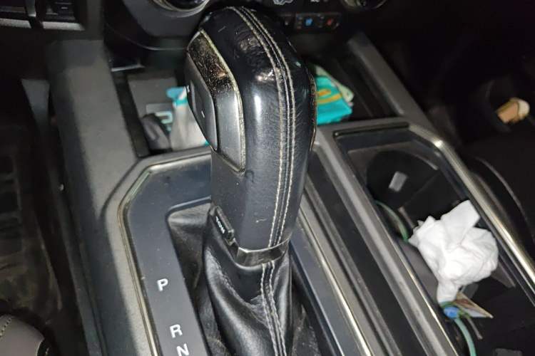 Used Ford F-150 Raptor 2017 3.5T Raptor Performance Enhanced Edition Gear Lever