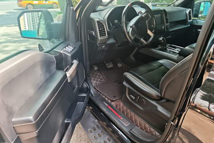 Used Ford F-150 Raptor 2017 3.5T Raptor Performance Enhanced Edition Interior 3