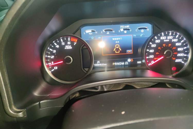 Used Ford F-150 Raptor 2017 3.5T Raptor Performance Enhanced Edition Odometer Close Up