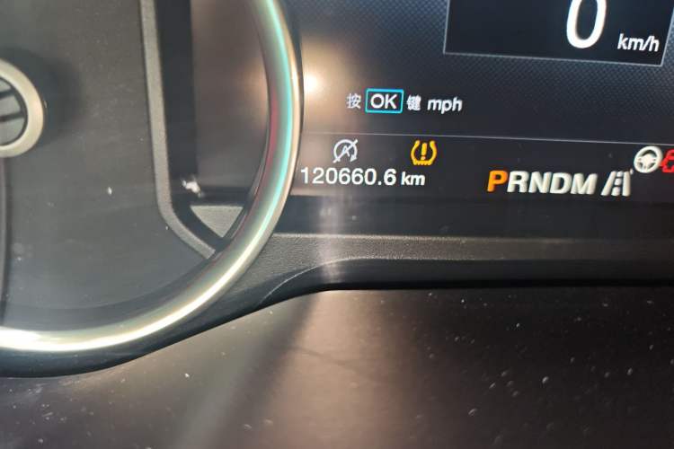 Used Ford F-150 Raptor 2017 3.5T Raptor Performance Enhanced Edition Odometer Close Up