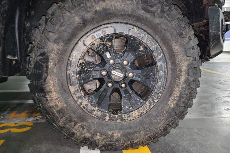 Used Ford F-150 Raptor 2017 3.5T Raptor Performance Enhanced Edition Right Front Wheel Hub