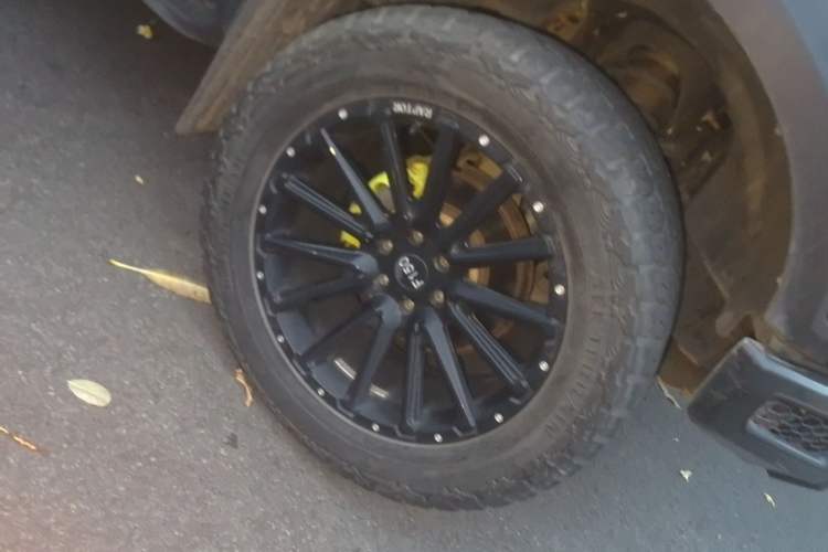 Used Ford F-150 Raptor 2017 3.5T Raptor Performance Enhanced Edition Right Front Wheel Hub