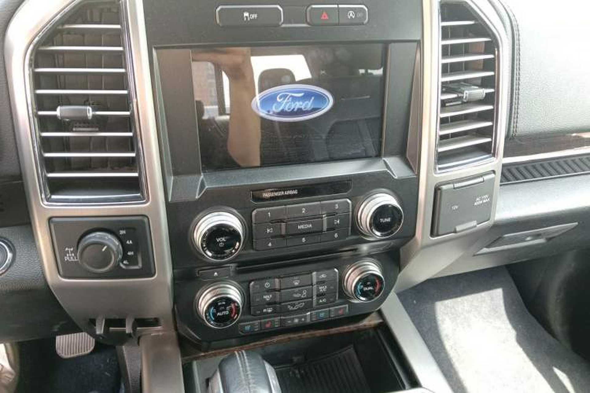 Used Ford F-150 Raptor  Audio And AC Panel