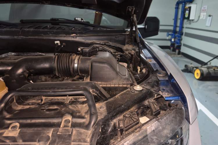 Used Ford F-150 Raptor 2017 3.5T Raptor Performance Enhanced Edition Engine Bay Left