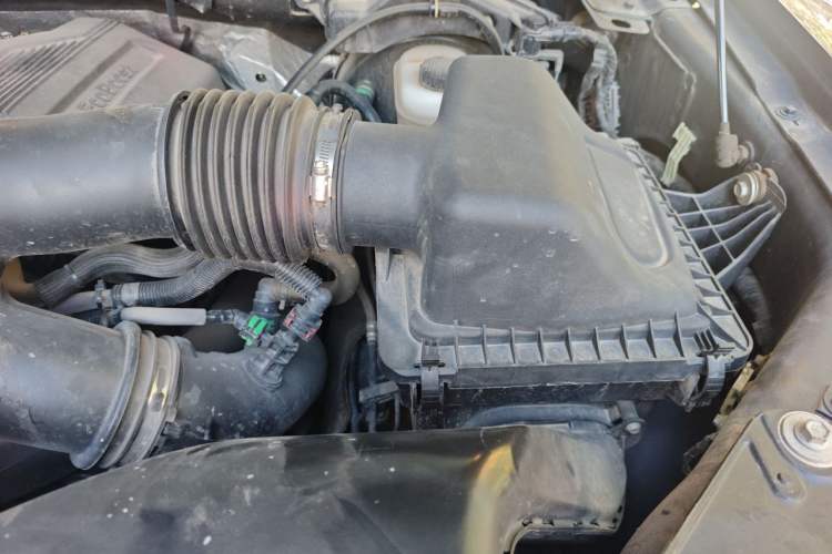 Used Ford F-150 Raptor 2017 3.5T Raptor Performance Enhanced Edition Engine Bay Left