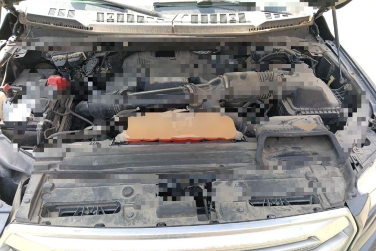 Used Ford F-150 Raptor  Engine Bay