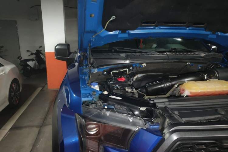 Used Ford F-150 Raptor 2017 3.5T Raptor Performance Enhanced Edition Engine Bay Right