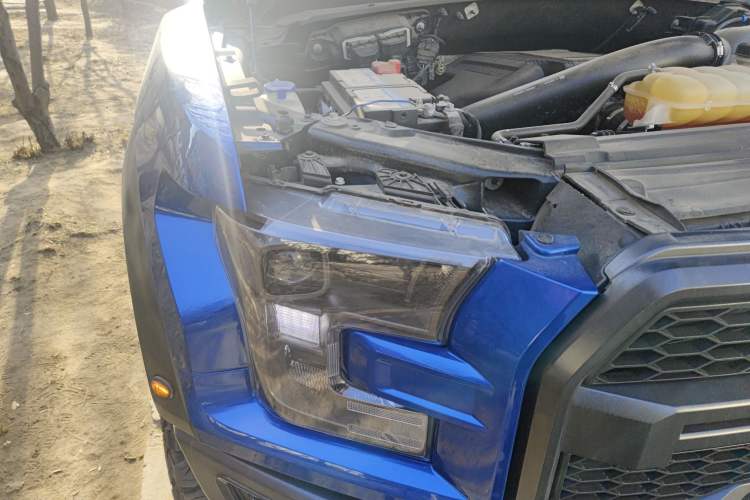 Used Ford F-150 Raptor 2017 3.5T Raptor Performance Enhanced Edition Engine Bay Right