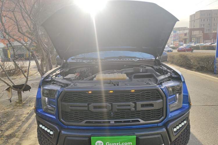 Used Ford F-150 Raptor 2017 3.5T Raptor Performance Enhanced Edition Engine Bay