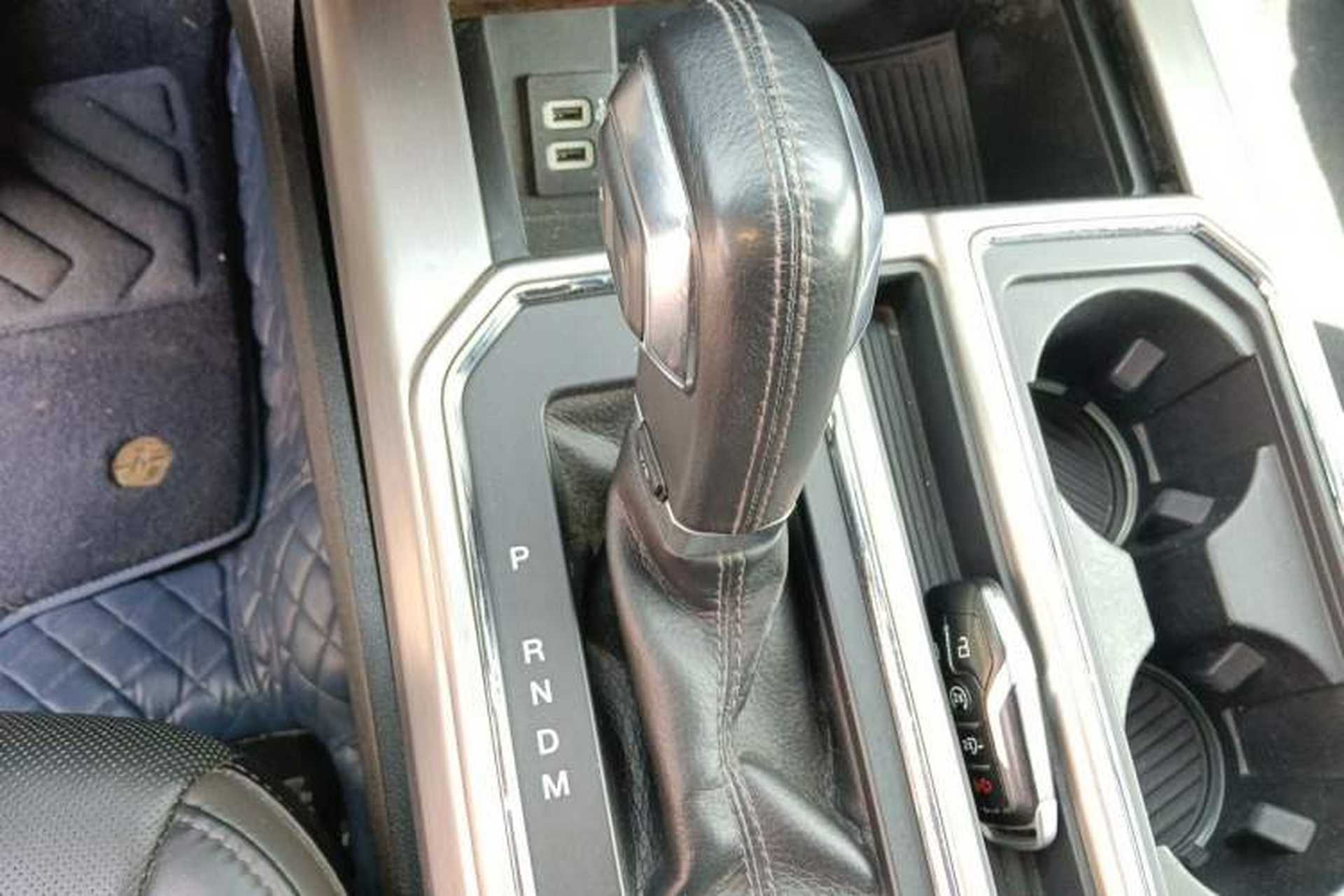 Used Ford F-150 Raptor  Gear Lever