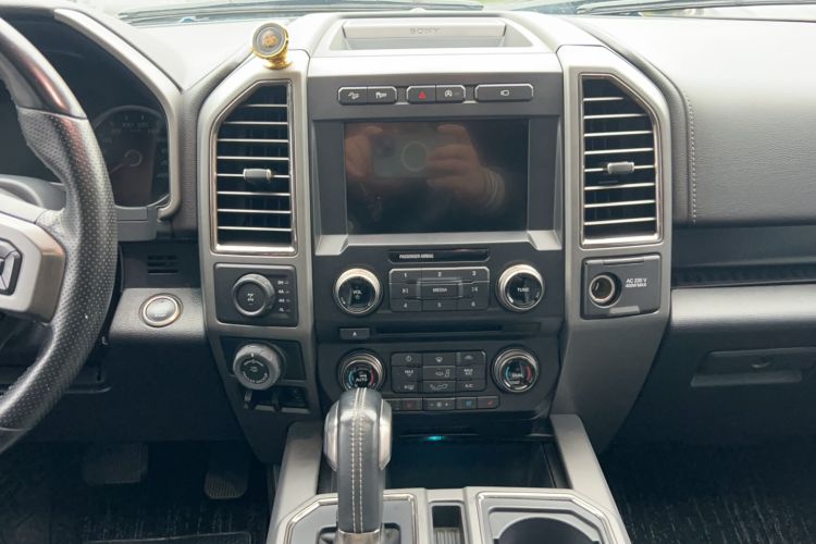 Used Ford F-150 Raptor 2017 3.5T Raptor Performance Enhanced Edition Interior 5