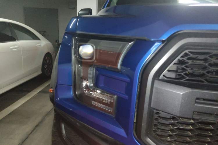 Used Ford F-150 Raptor 2017 3.5T Raptor Performance Enhanced Edition Right Front Headlight