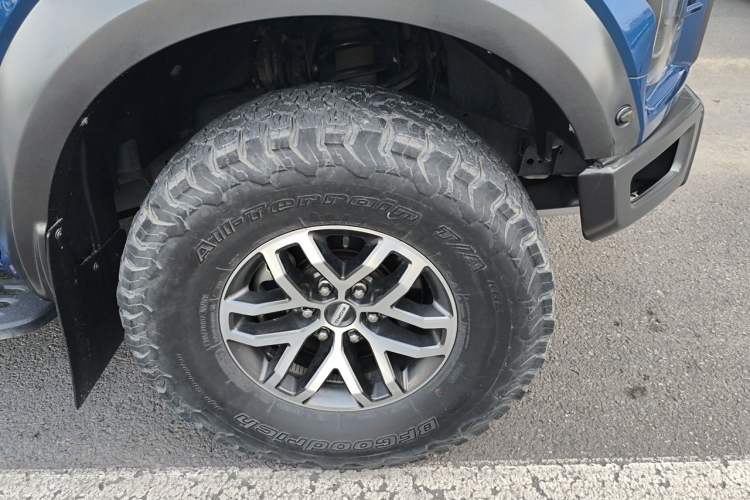Used Ford F-150 Raptor 2017 3.5T Raptor Performance Enhanced Edition Right Front Wheel Hub