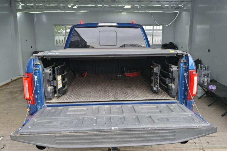 Used Ford F-150 Raptor 2017 3.5T Raptor Performance Enhanced Edition Trunk