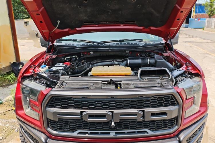 Used Ford F-150 Raptor 2017 3.5T Raptor Performance Enhanced Edition Engine Bay