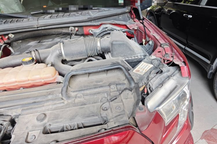 Used Ford F-150 Raptor 2017 3.5T Raptor Performance Edition Engine Bay Left