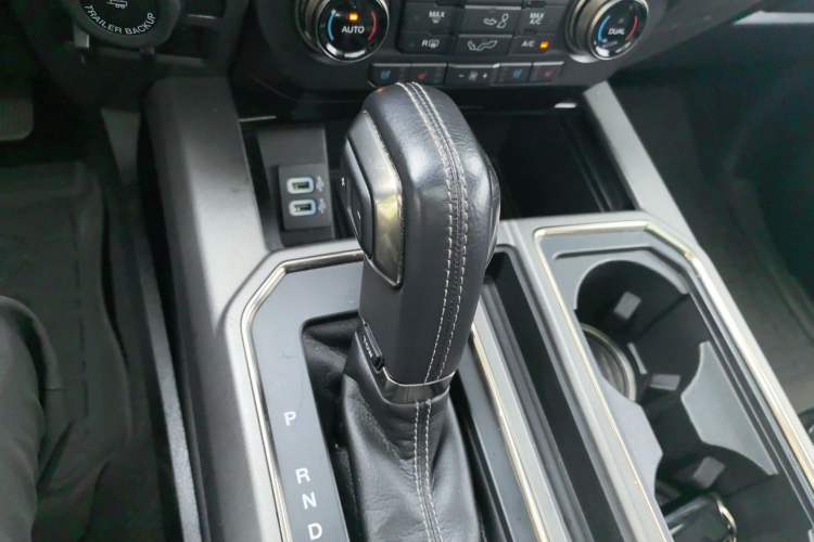 Used Ford F-150 Raptor 2017 3.5T Raptor Performance Enhanced Edition Gear Lever