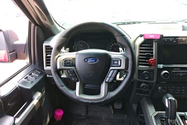 Used Ford F-150 Raptor 2017 3.5T Raptor Performance Enhanced Edition Steering Wheel