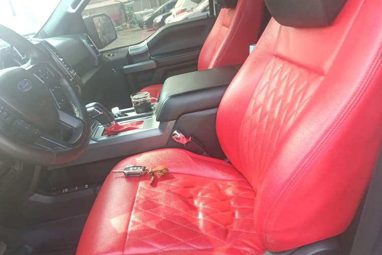 Used Ford F-150 Raptor  Left Front Seat