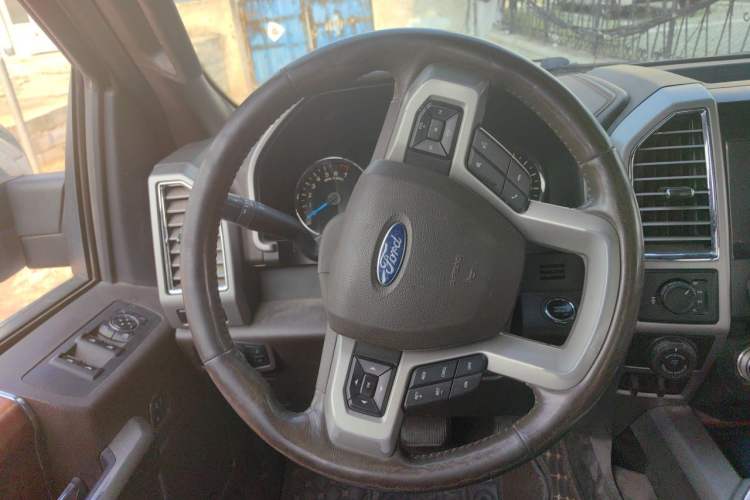 Used Ford F-150 Raptor 2017 3.5T Raptor Performance Edition Steering Wheel