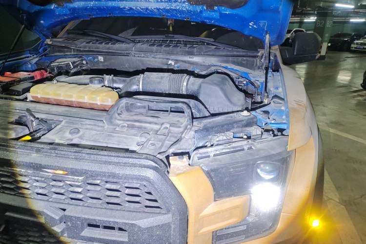 Used Ford F-150 Raptor 2017 3.5T Raptor Performance Enhanced Edition Engine Bay Left